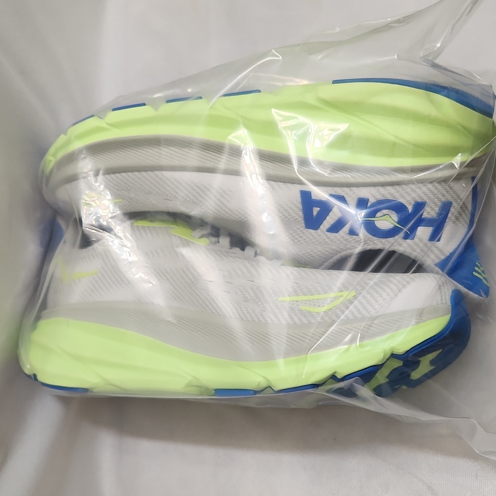Hoka One One Clifton 9 Sneakers (M Size 9.5D) - Picture 14 of 14